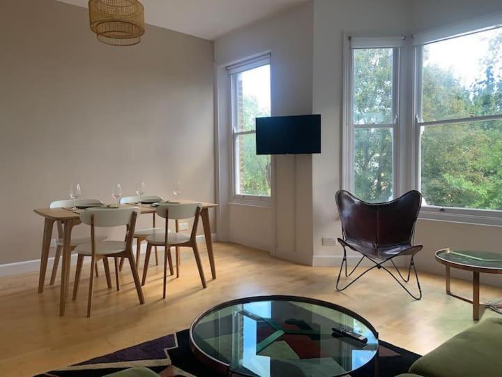 Lovely Spacious 1-Bedroom Flat In Tufnell Park Close To Central London Exterior photo